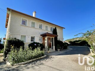  Maison � vendre 8 pi�ces 205 m�