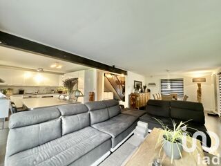  Maison  vendre 9 pices 250 m