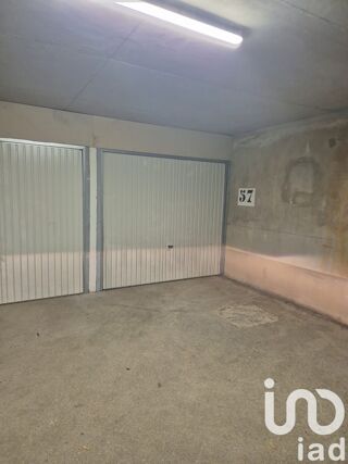  Parking / Garage � vendre 12 m�