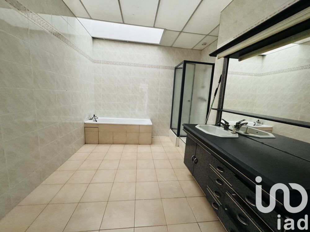 � vendre  Maison D�cines-Charpieu (69150)