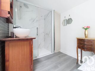  Appartement  vendre 2 pices 67 m