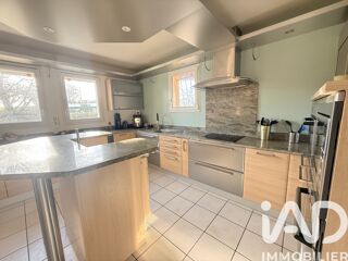  Villa � vendre 8 pi�ces 360 m�