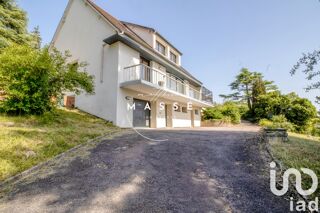  Maison  vendre 8 pices 200 m