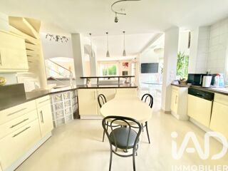  Maison  vendre 7 pices 190 m