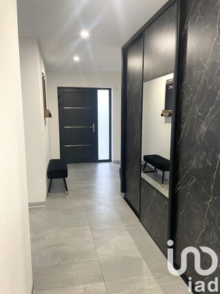  Villa  vendre 5 pices 143 m