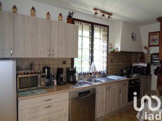  Maison  vendre 8 pices 200 m