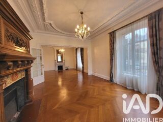  Maison  vendre 9 pices 240 m