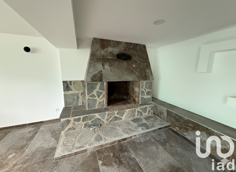 � vendre  Maison Unieux (42240)