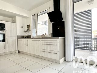  Appartement � vendre 4 pi�ces 77 m�