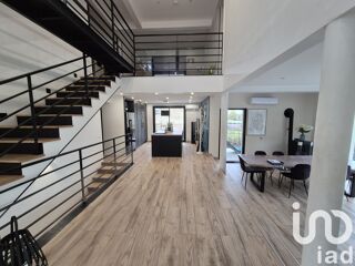  Villa  vendre 8 pices 250 m