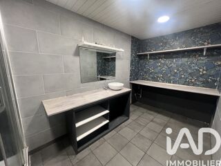  Immeuble � vendre 261 m�