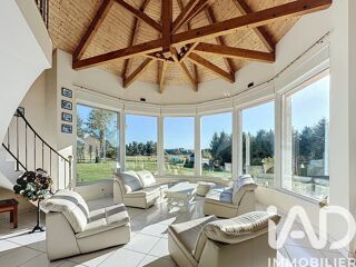  Villa � vendre 13 pi�ces 303 m�