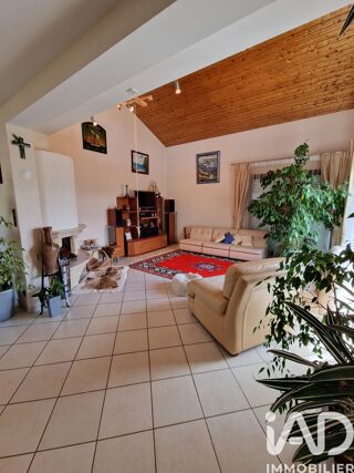  Maison � vendre 10 pi�ces 242 m�