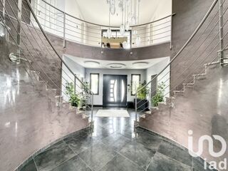  Villa  vendre 7 pices 260 m