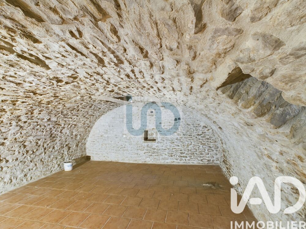 � vendre  Maison Saint-Martin-de-R� (17410)