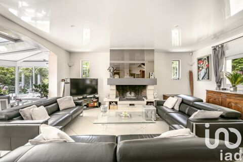   Vente Maison/villa 7 pices Maison - 7 pice(s) - 270 m