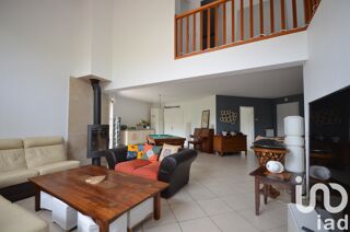  Maison  vendre 5 pices 182 m