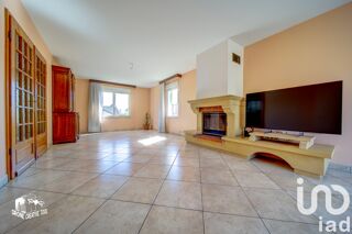  Villa  vendre 6 pices 108 m