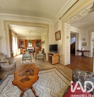  Maison � vendre 15 + pi�ces 270 m�