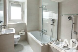  Immeuble � vendre 240 m�