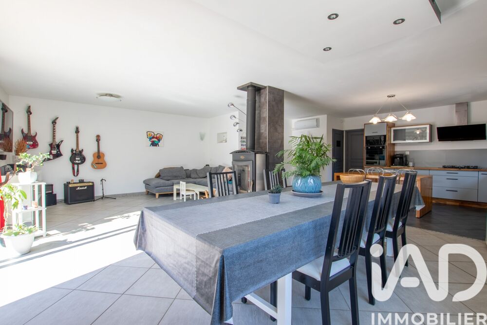 � vendre  Maison Mouxy (73100)