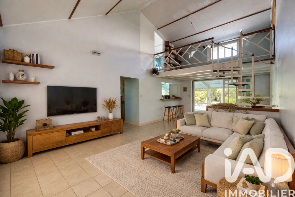 � vendre  Maison L' �tang-Sal� (97427)