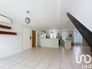  Maison  vendre 7 pices 201 m