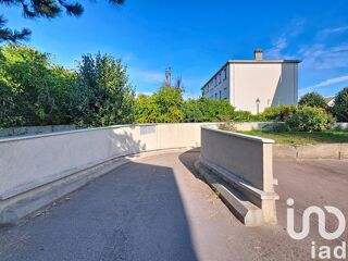  Parking / Garage  vendre 13 m