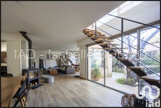  Maison � vendre 9 pi�ces 216 m�