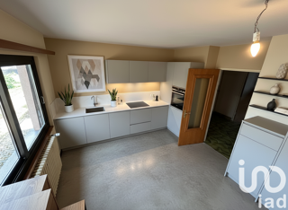  Maison � vendre 8 pi�ces 199 m�