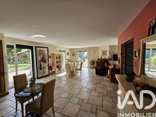  Maison � vendre 9 pi�ces 312 m�