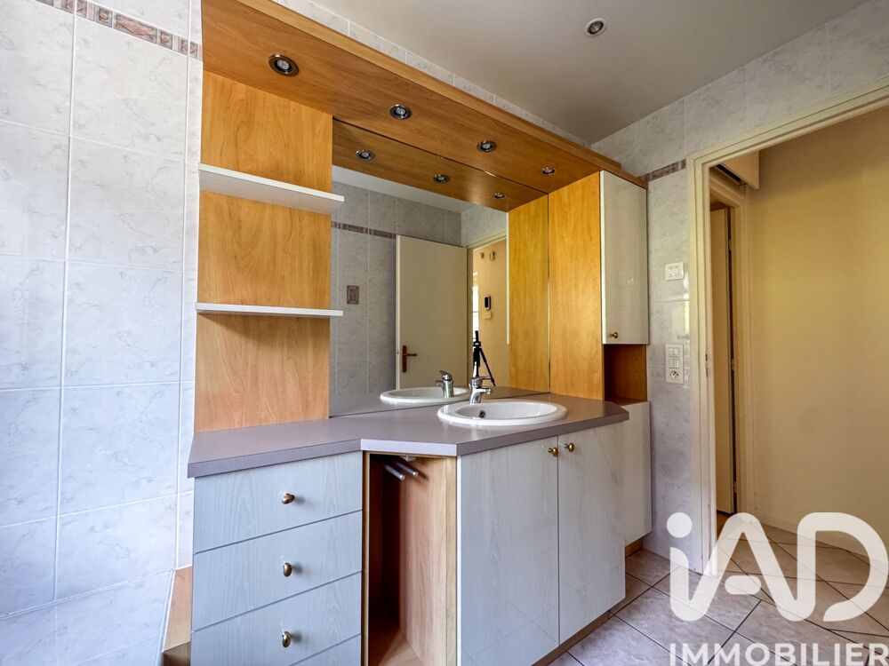 � vendre  Maison Lathuile (74210)