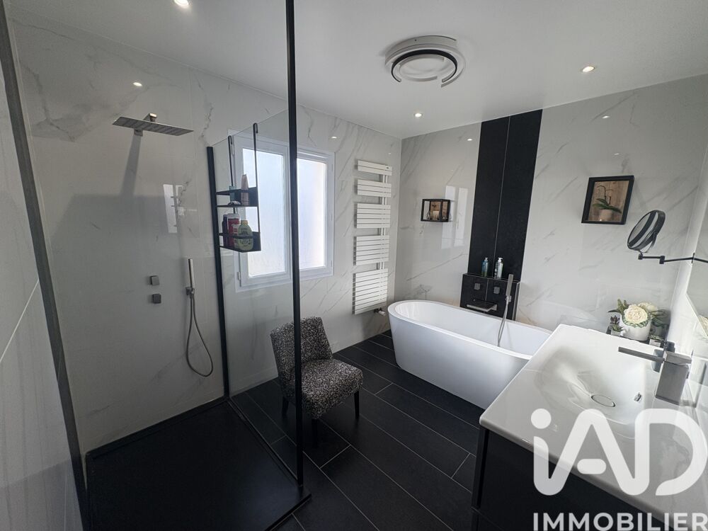  vendre  Maison Saint-Cyr-sur-Mer (83270)