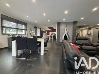  Maison � vendre 10 pi�ces 236 m�