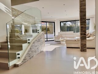  Villa � vendre 7 pi�ces 320 m�