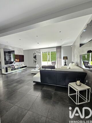  Maison � vendre 5 pi�ces 210 m�