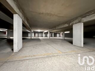  Parking / Garage � vendre 12 m�