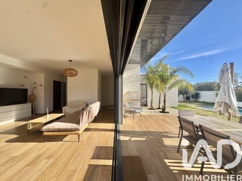   Vente Maison d'architecte 4 pi�ces Villa - 4 pi�ce(s) - 156 m�