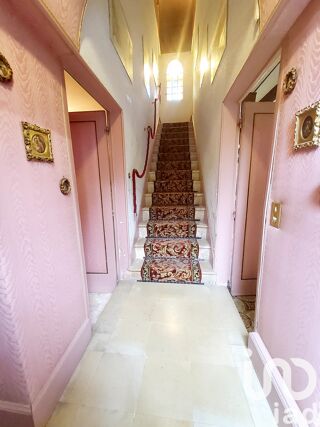  Maison  vendre 8 pices 210 m