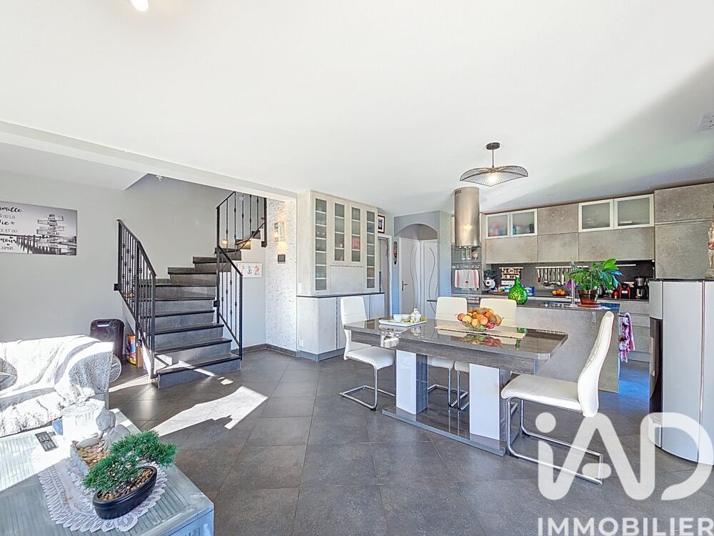 � vendre  Maison Colomars (06670)