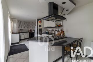  Maison  vendre 8 pices 177 m