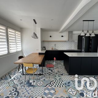  Maison  louer 7 pices 181 m
