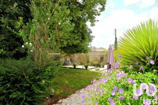  Maison  vendre 15 + pices 430 m