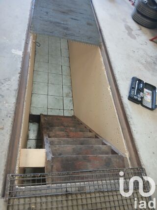  Parking / Garage  vendre 300 m