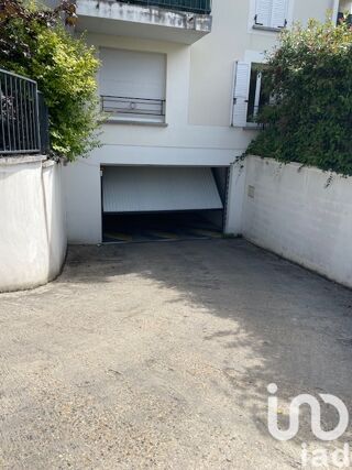  Parking / Garage  vendre 12 m
