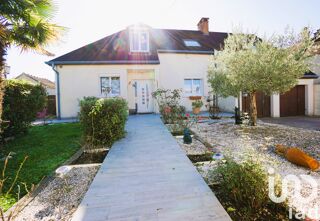  Maison  vendre 8 pices 200 m