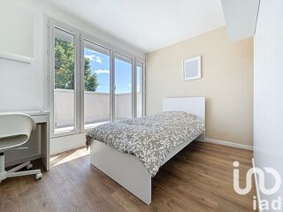  Appartement � louer 6 pi�ces 77 m�