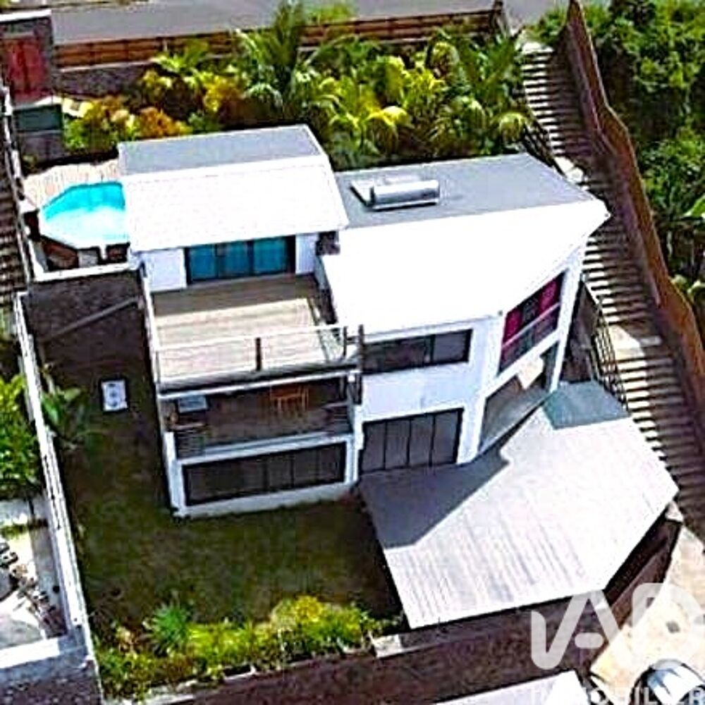 � vendre  Maison Saint-Pierre (97410)