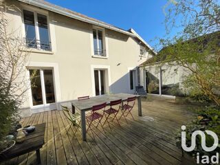  Maison  vendre 8 pices 226 m