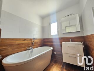  Maison  vendre 4 pices 166 m